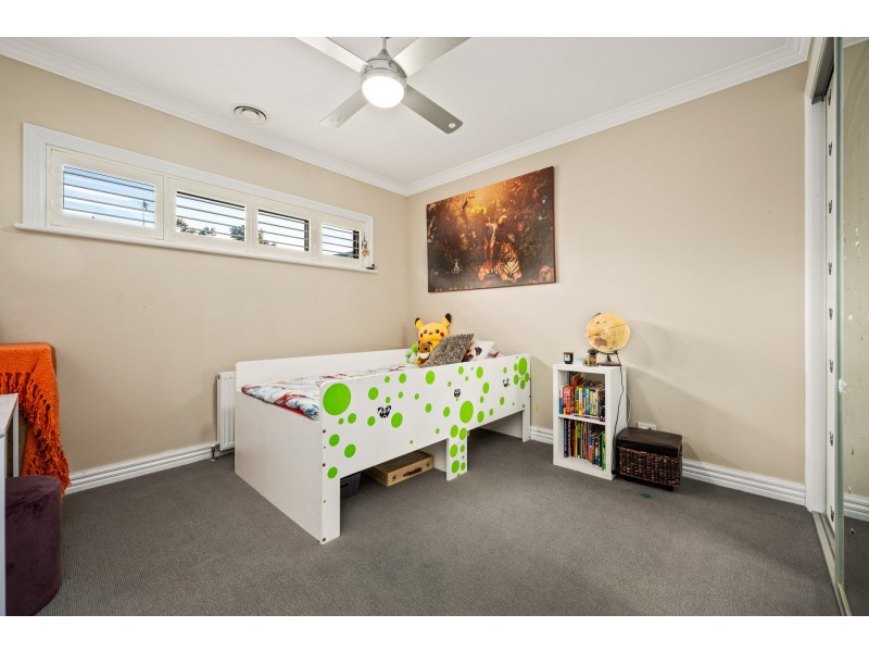 9 PEREGRINE PLACE, Wodonga VIC 3690