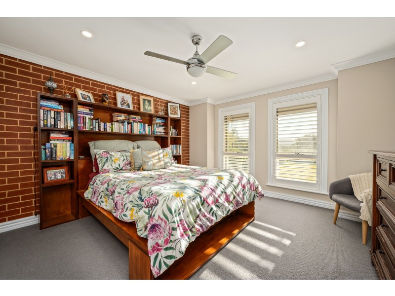 9 PEREGRINE PLACE, Wodonga VIC 3690