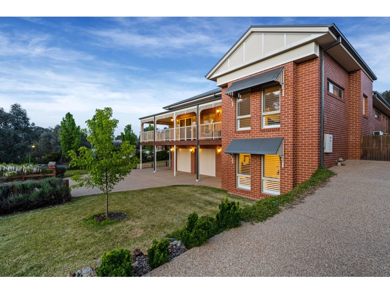 9 PEREGRINE PLACE, Wodonga VIC 3690