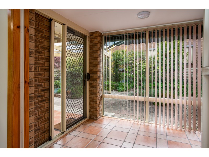 40 Woodland Close, West Albury NSW 2640