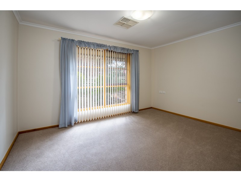 40 Woodland Close, West Albury NSW 2640