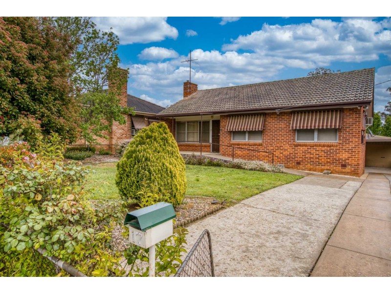 17 HEREFORD STREET, Wodonga VIC 3690