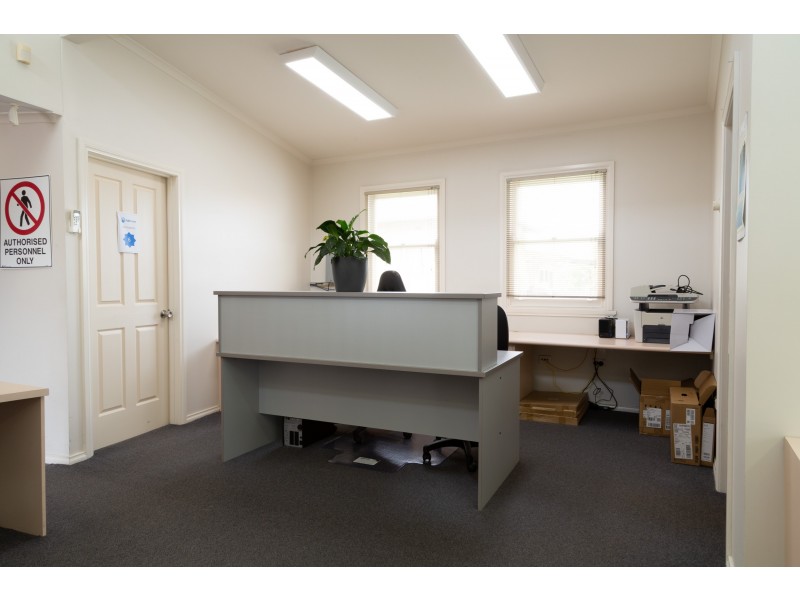 102 HUME STREET, Wodonga VIC 3690