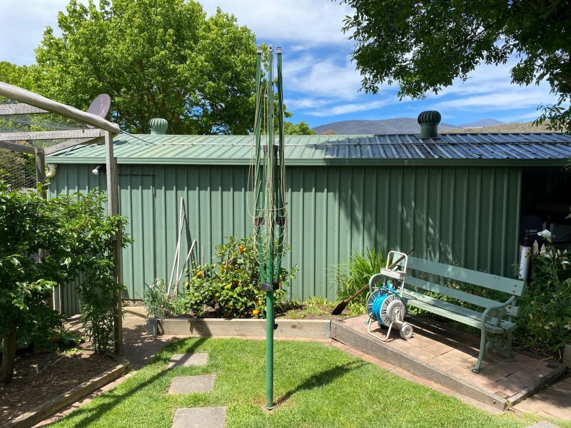 5 JITEMA STREET, Dartmouth VIC 3701