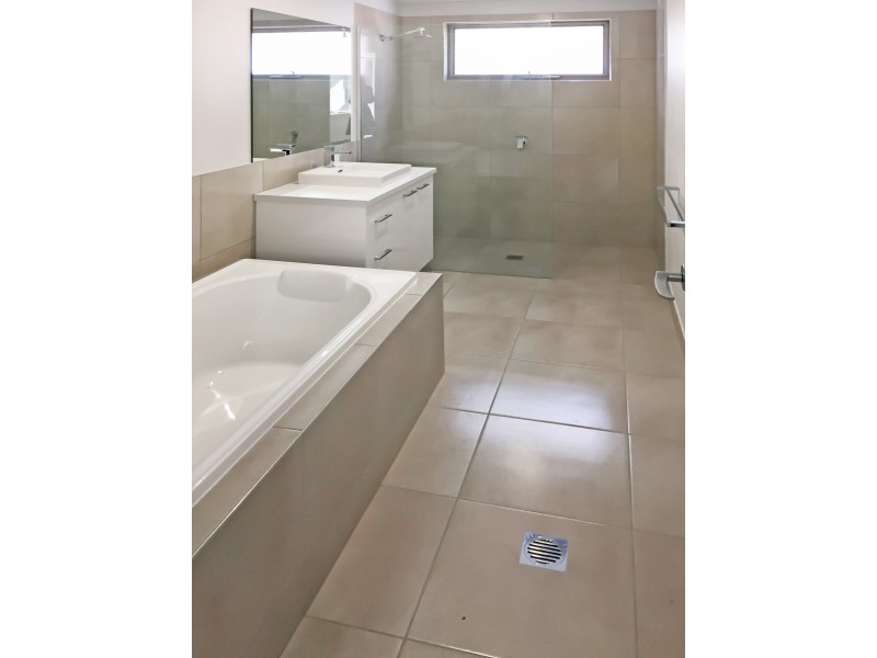 2/118 Thomas Mitchell Drive, Wodonga VIC 3690