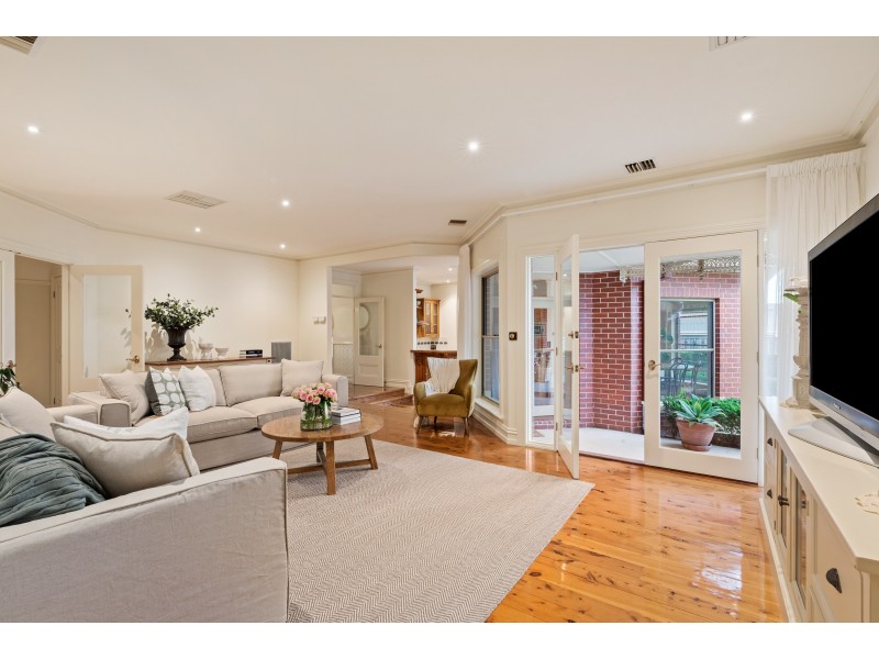 24 GLEN AVON TERRACE, Wodonga VIC 3690