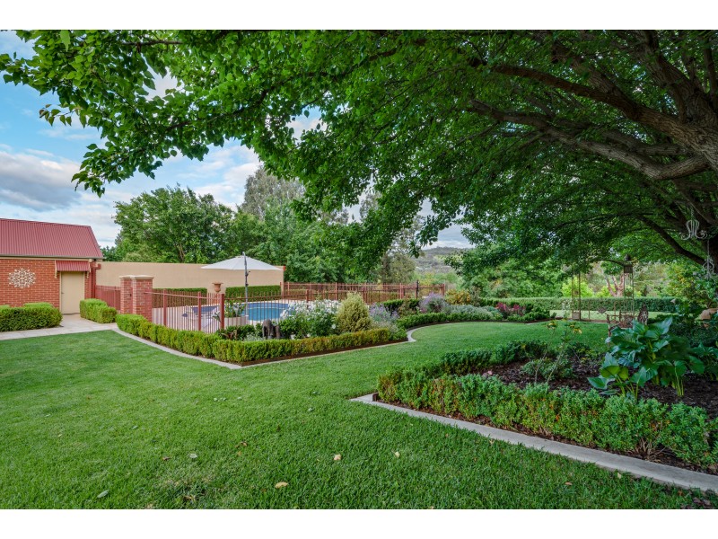 24 GLEN AVON TERRACE, Wodonga VIC 3690