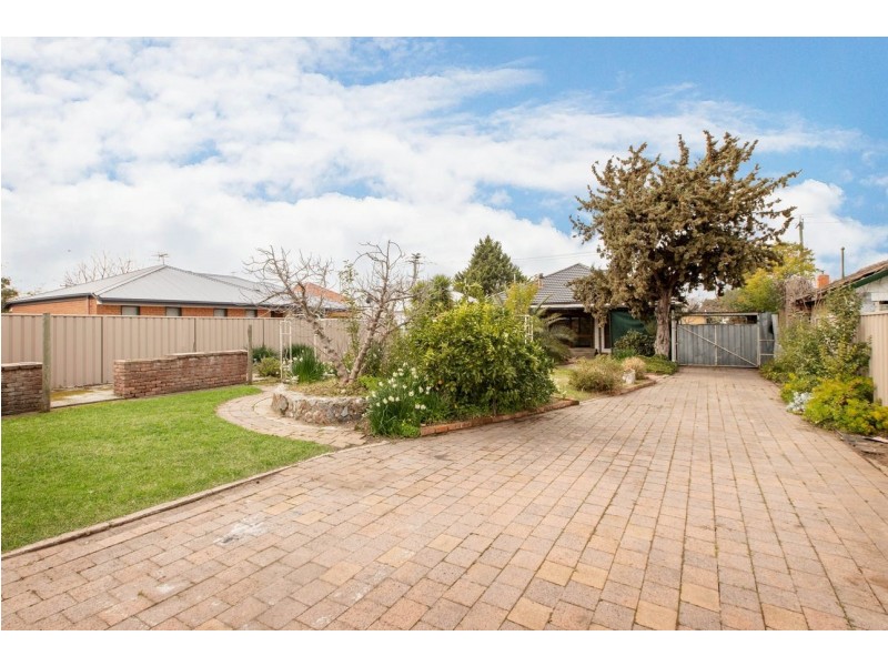 1039 Corella Street, North Albury NSW 2640