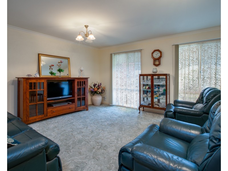 4 IRON WAY, West Wodonga VIC 3690