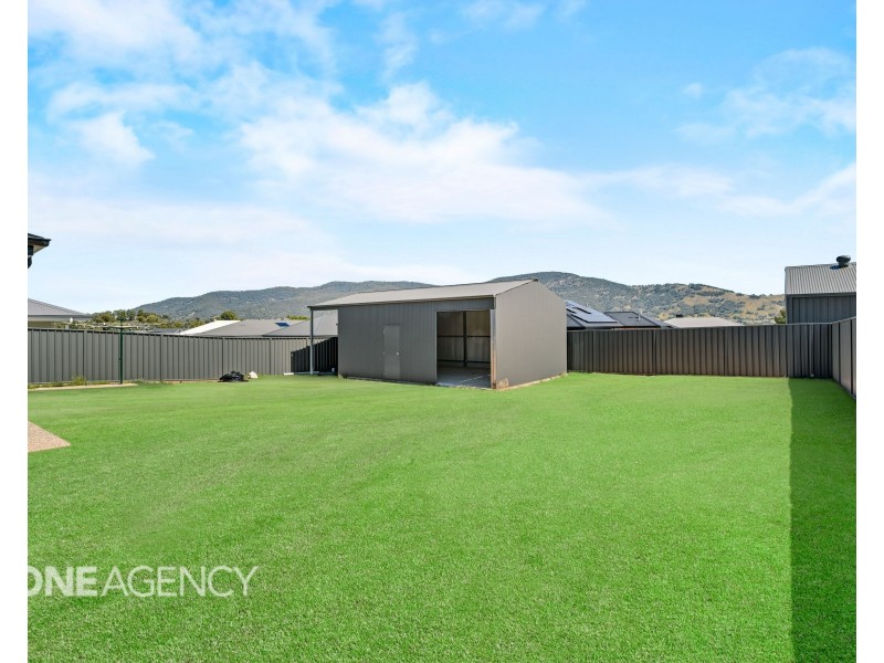 24 Gibson Boulevard, Tangambalanga VIC 3691