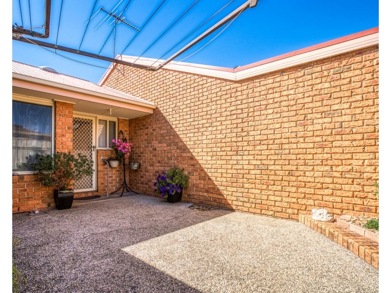 1/3 Kyle Court, West Wodonga VIC 3690