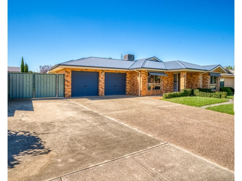 104 RIVERGUM DRIVE, East Albury NSW 2640