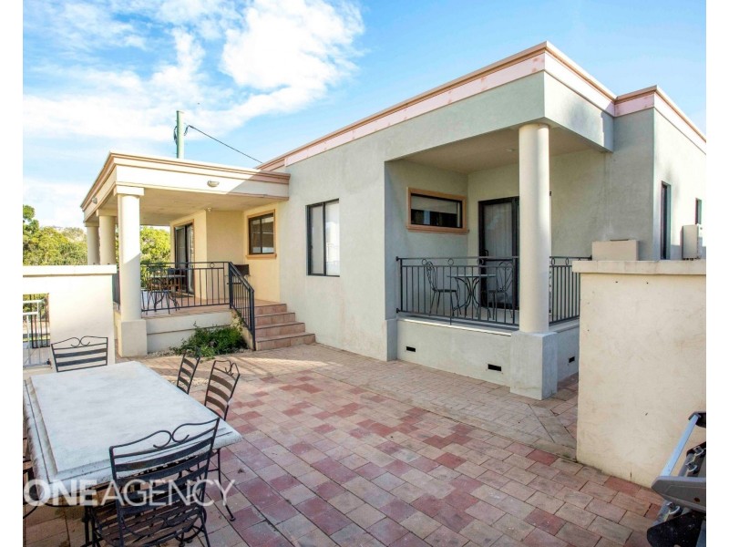 2/9 Peppermint Parade, Lake Hume Village NSW 3691