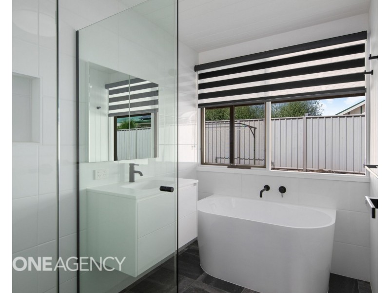 17 Wedge Court, West Wodonga VIC 3690