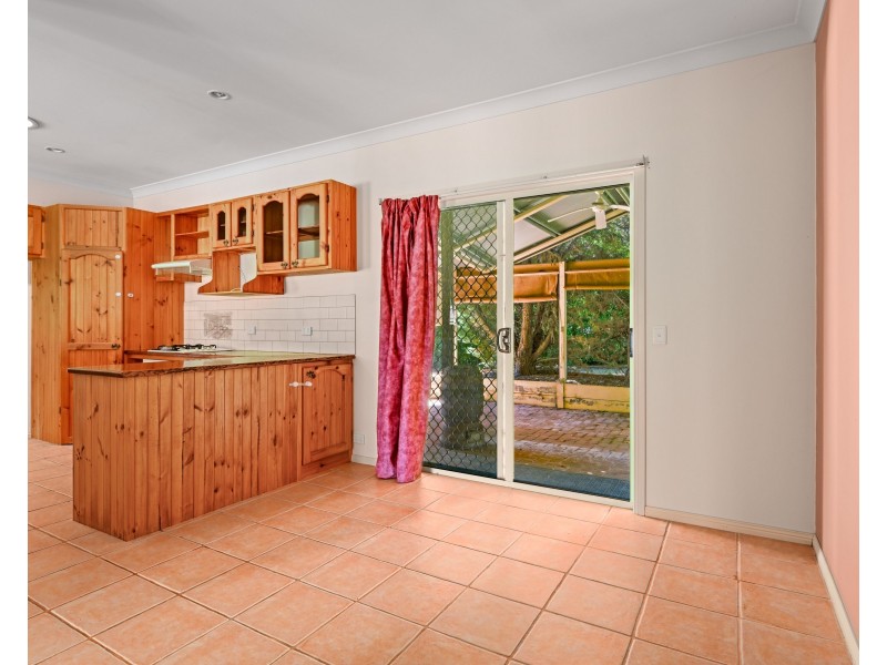 5 Emily Close, Tangambalanga VIC 3691