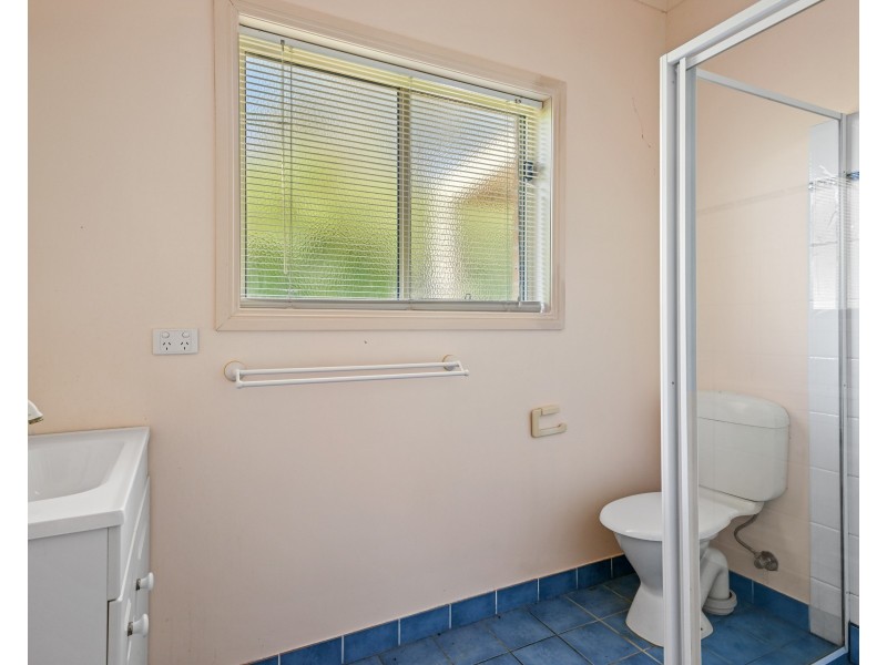 5 Emily Close, Tangambalanga VIC 3691