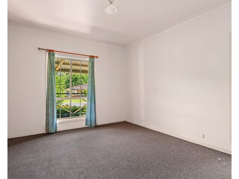 5 Emily Close, Tangambalanga VIC 3691