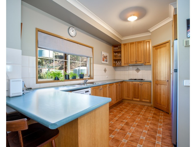 3746 OMEO HIGHWAY, Eskdale VIC 3701