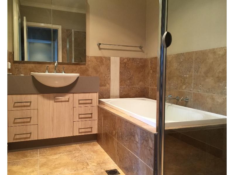 2/68 Mitchell Street, Wodonga VIC 3690