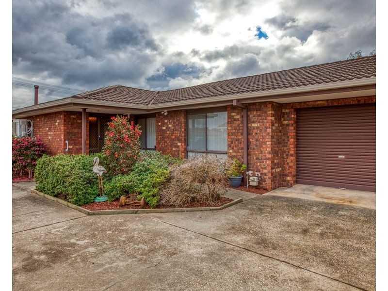 1/10 Brent Court, Lavington NSW 2641