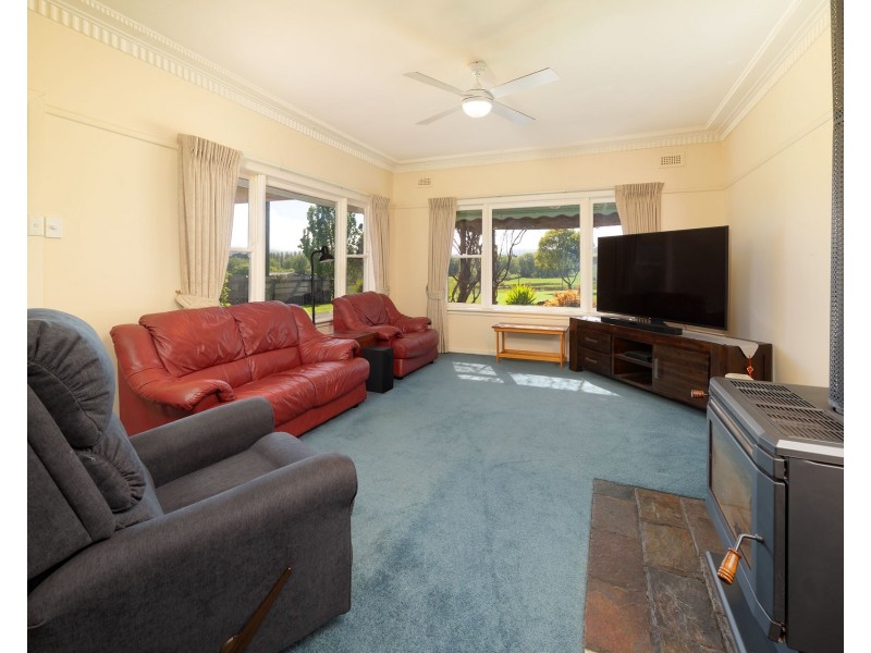 6 Drummond Street, Eskdale VIC 3701