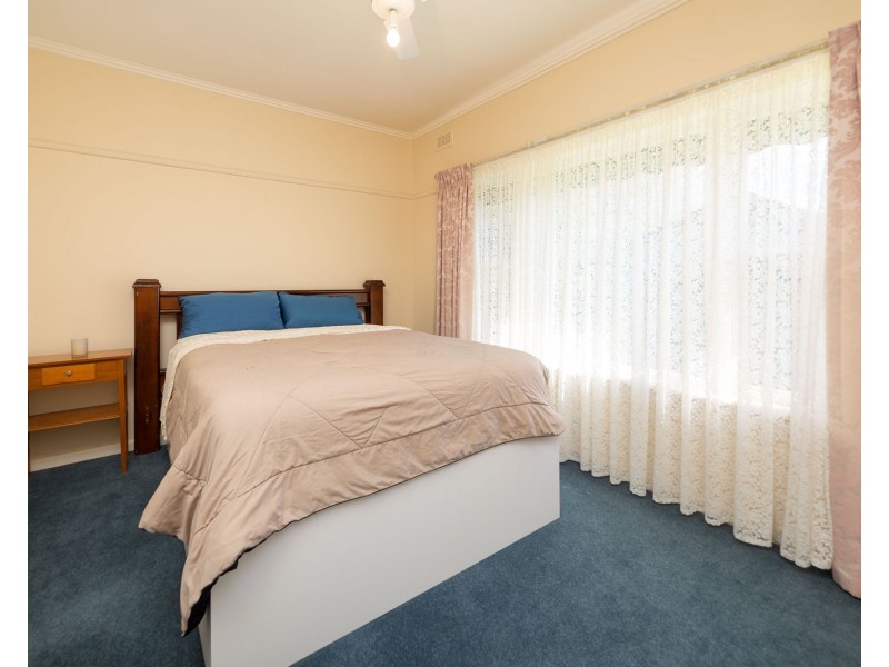 6 Drummond Street, Eskdale VIC 3701