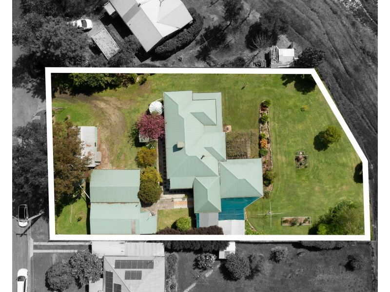 6 Drummond Street, Eskdale VIC 3701