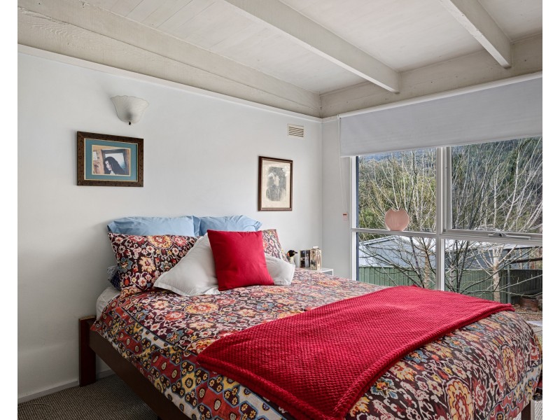 2 Jitema Street, Dartmouth VIC 3701