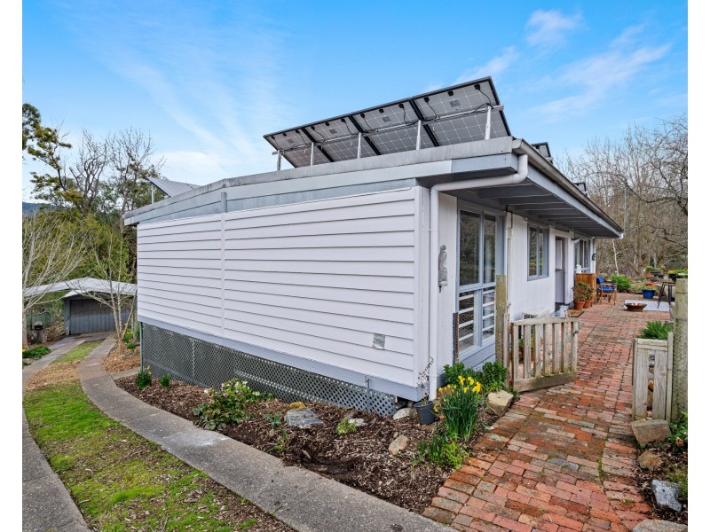 2 Jitema Street, Dartmouth VIC 3701