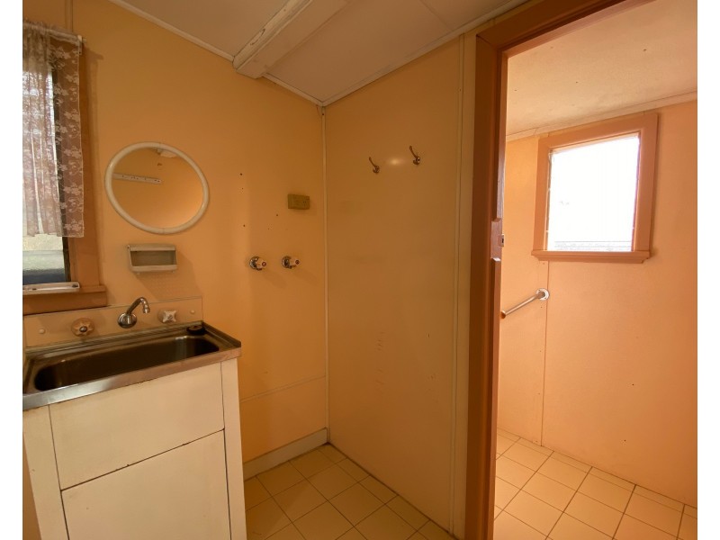 6 Batt Avenue, Wodonga VIC 3690