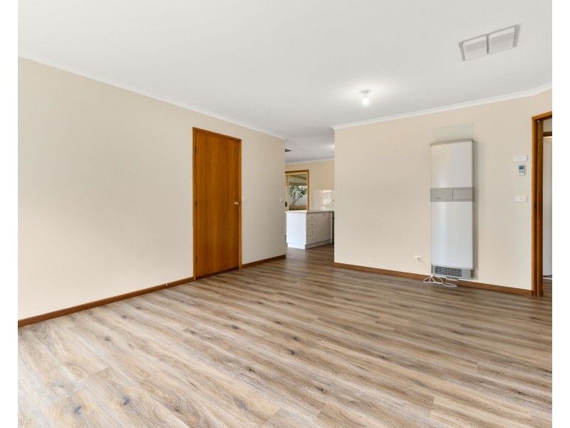 6 Jason Circuit, Wodonga VIC 3690