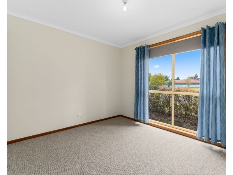 6 Jason Circuit, Wodonga VIC 3690