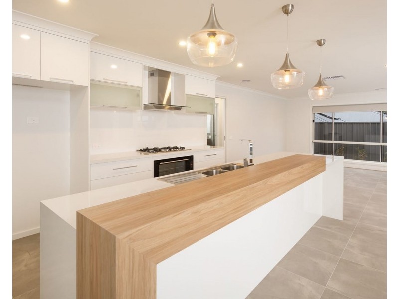 1 Chatham Road, Leneva VIC 3691