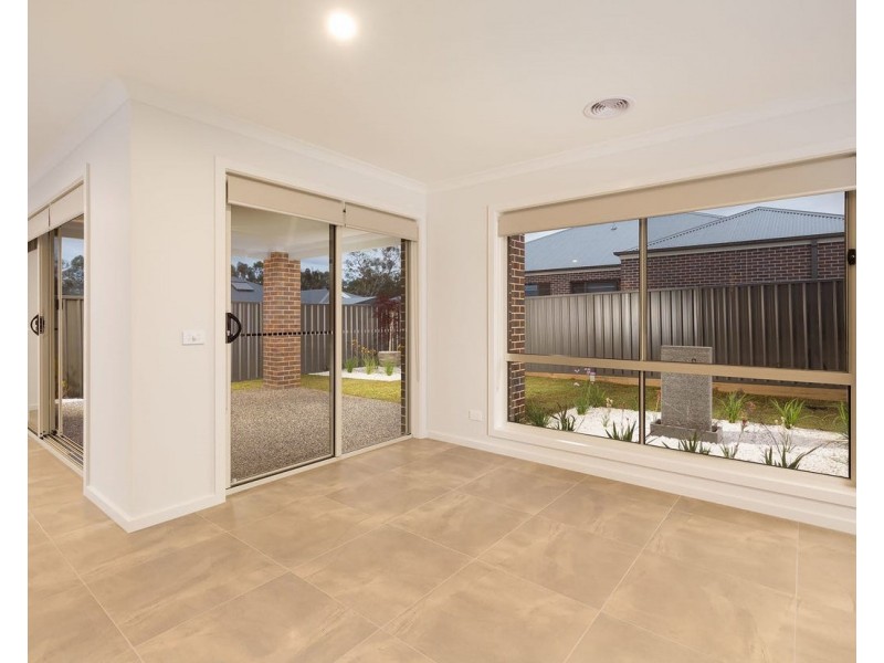 1 Chatham Road, Leneva VIC 3691