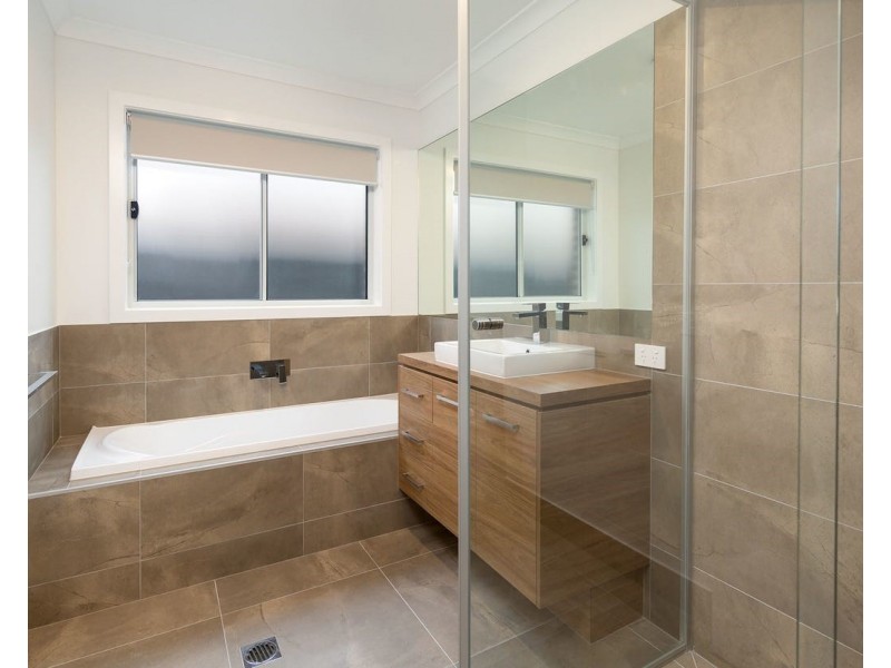 1 Chatham Road, Leneva VIC 3691
