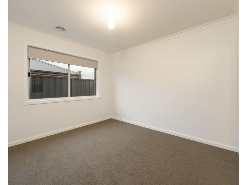 1 Chatham Road, Leneva VIC 3691