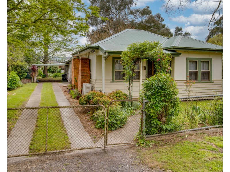 3765 Omeo Highway, Eskdale VIC 3701