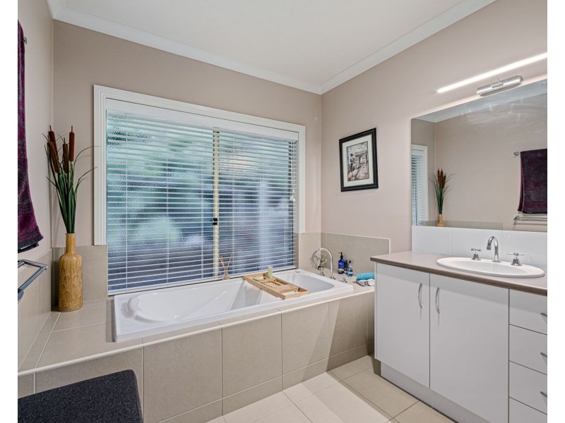 7 Peregrine Place, Wodonga VIC 3690