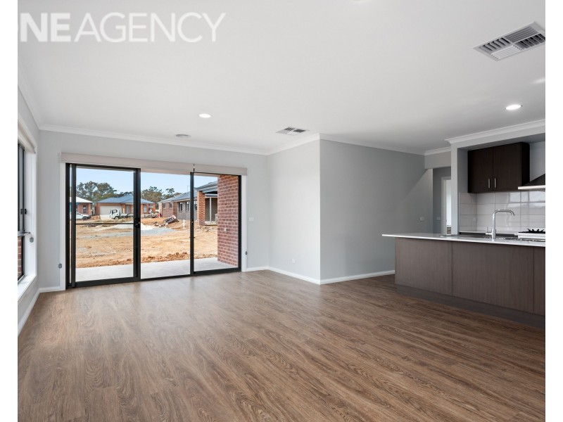 14 Darling Street, West Wodonga VIC 3690