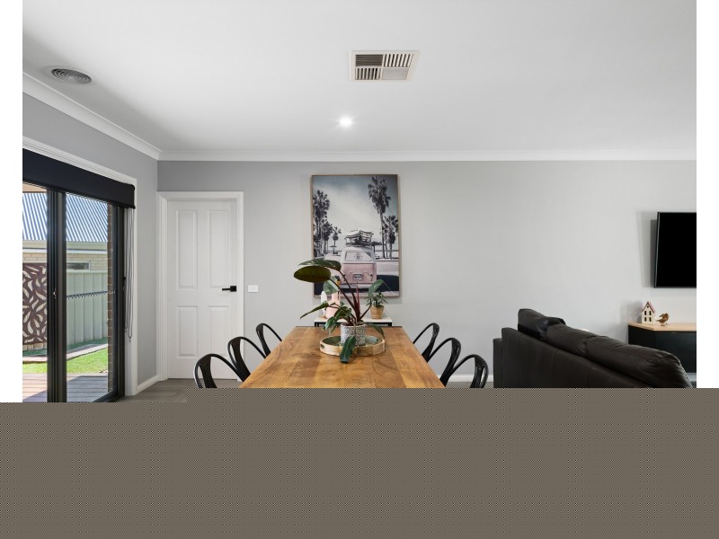 8 RAFTER STREET, Baranduda VIC 3691