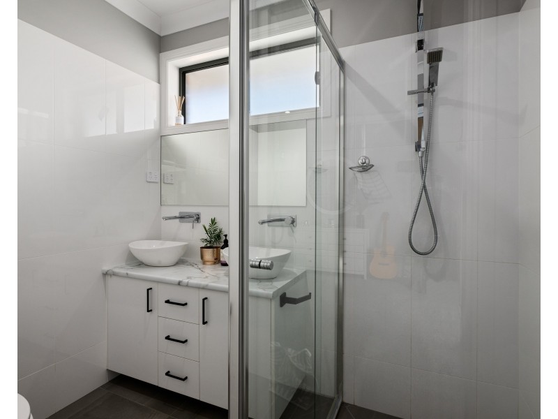 8 RAFTER STREET, Baranduda VIC 3691