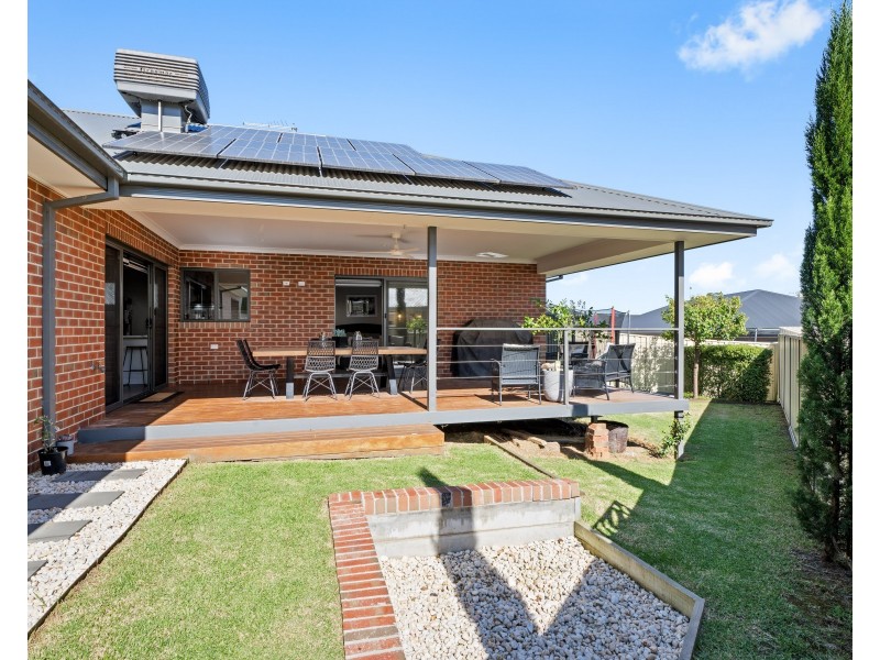 8 RAFTER STREET, Baranduda VIC 3691
