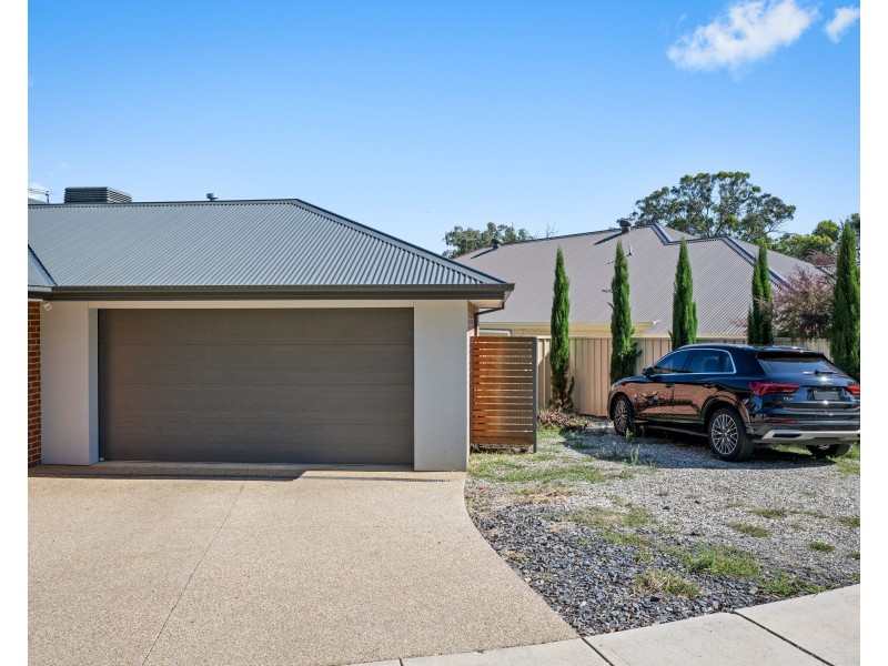 8 RAFTER STREET, Baranduda VIC 3691