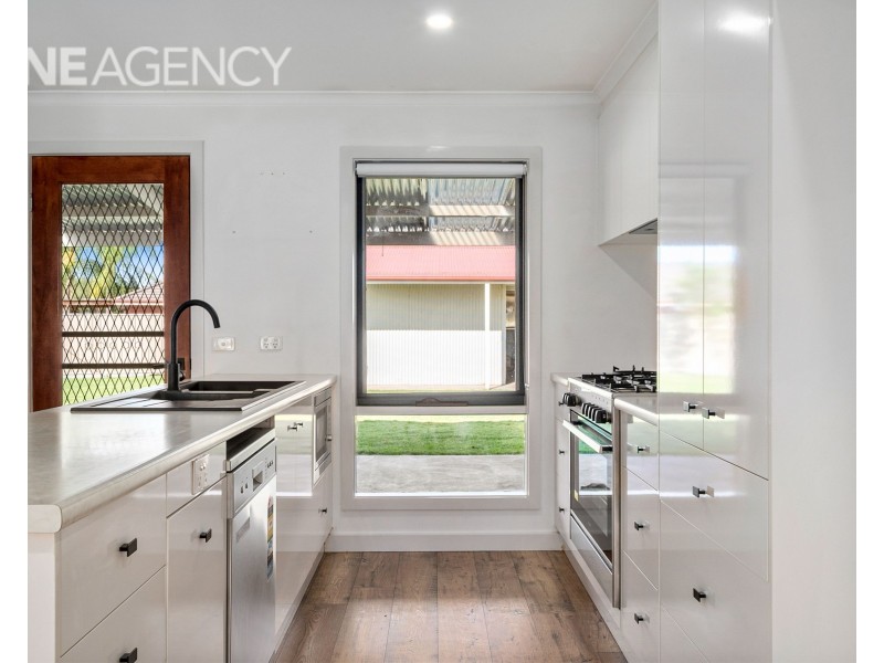 71 Mayfair Drive, Wodonga VIC 3690