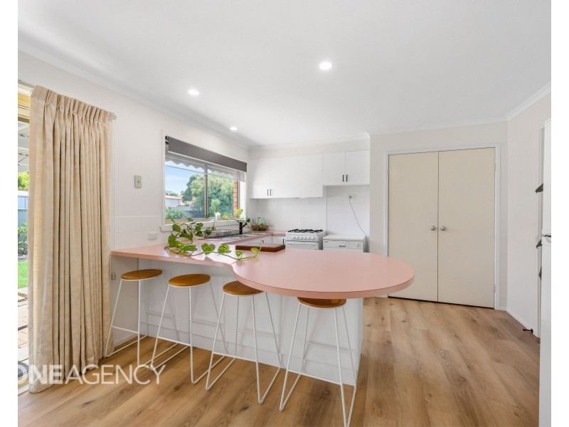 6 Paramount Court, West Wodonga VIC 3690