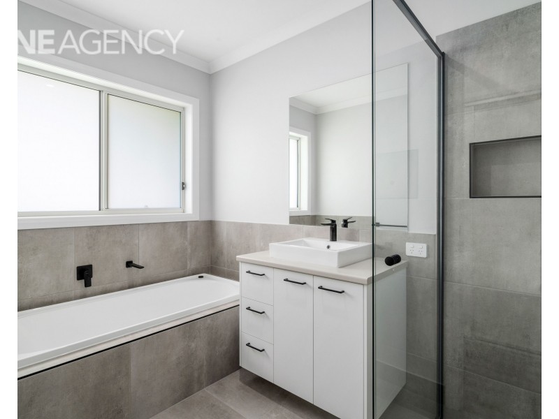 8 House Court, Tangambalanga VIC 3691