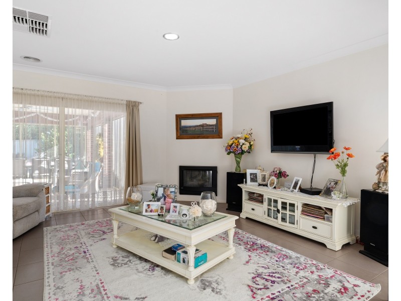 8 Whiteley Circuit, Baranduda VIC 3691