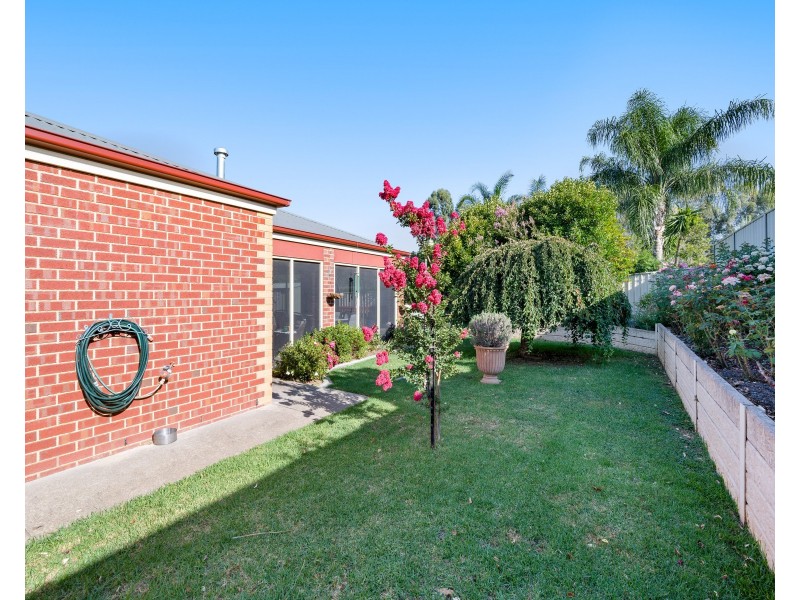 8 Whiteley Circuit, Baranduda VIC 3691