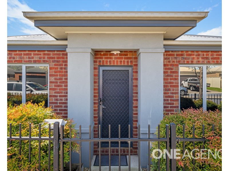 11 Macquarie Road, Wodonga VIC 3690
