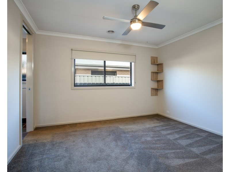 57 Silky Oak Avenue, Wodonga VIC 3690